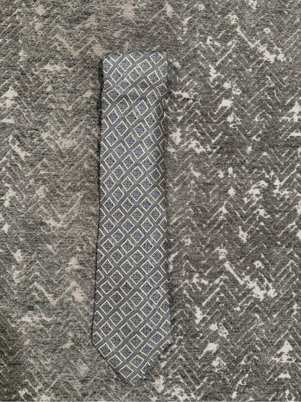 Ivano Biagi 100% Silk Tie Gray Gold Geometric Diamond Made in Italy